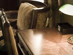 Denison Boutique 4*